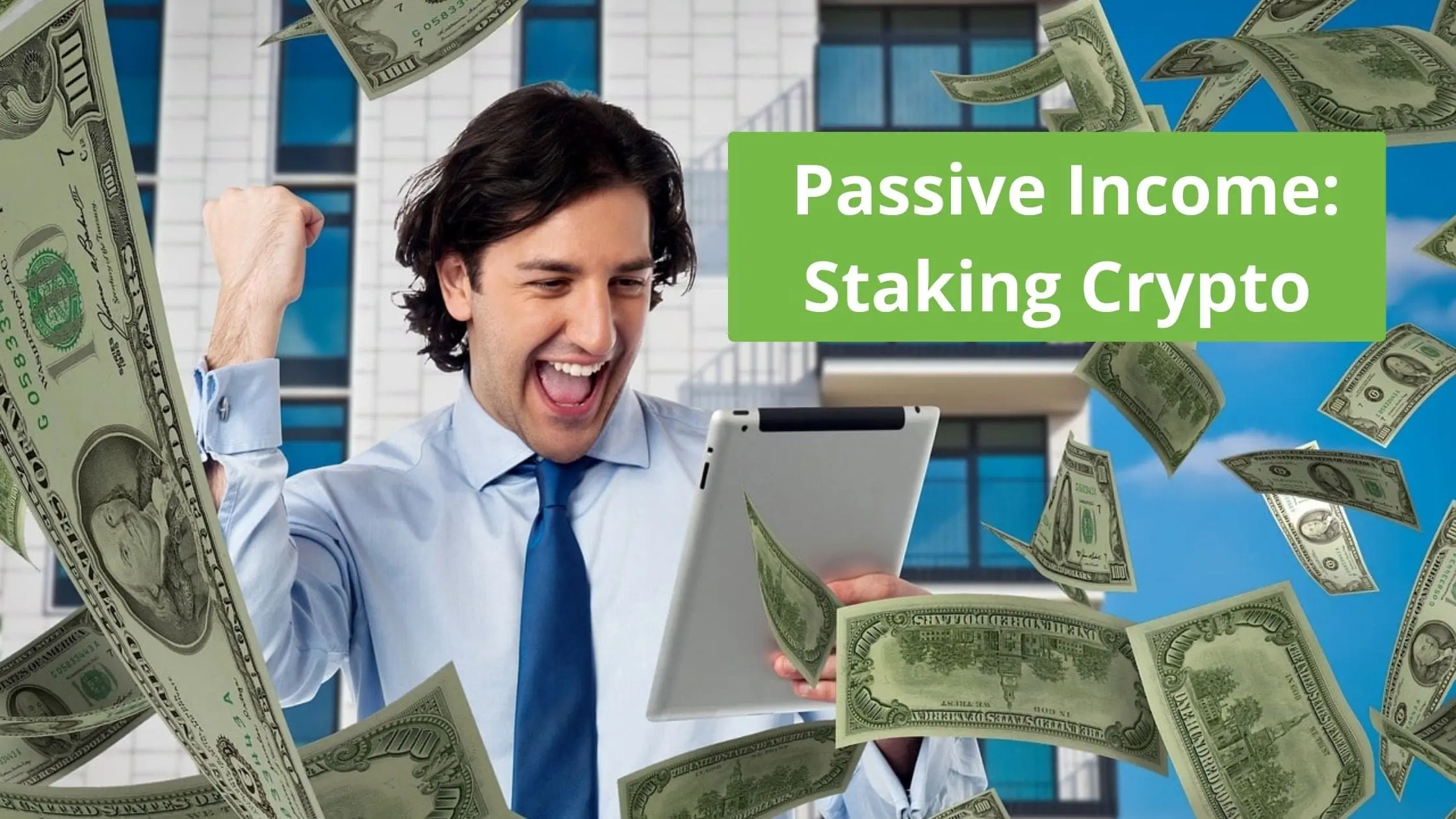 Богатый человек. Парень радуется деньгам. Быстро разбогатевший человек. Человек выиграл деньги. Богатый человек.